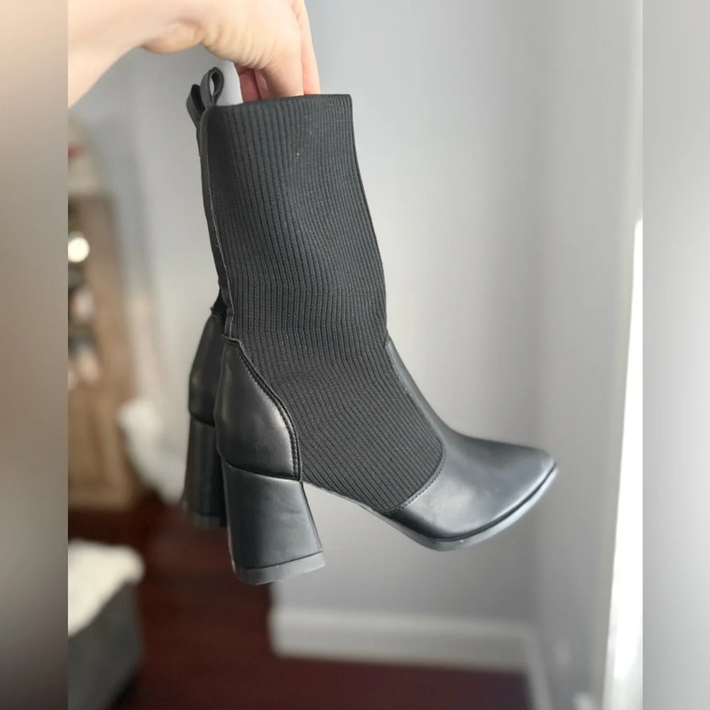 Elegant Black Women's Ankle Boots - Picture 6 of 8
